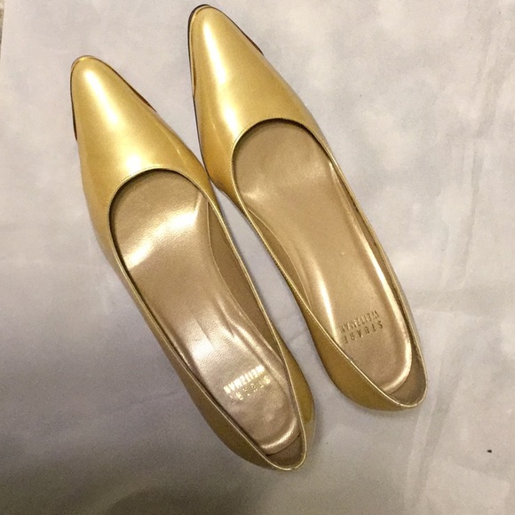 STUART WEITZMAN GOLD PATENT LEATHER PUMP SIZE 6 M - Picture 8 of 8